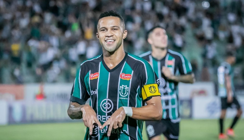 Serginho fez o gol da vitória do Dogão por 1 a 0 diante do PSTC