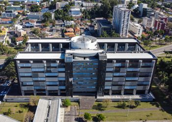 Curitiba, 28 de junho de 2023 - Palácio das Araucárias, local que abriga alguns Secretarias do Paraná, localizado no Centro Cívico, em Curitiba, capital do Estado.