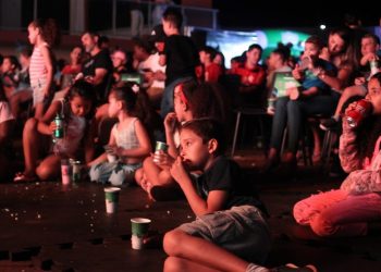 Cinema na Praça em Flórida - foto - ANDRÉ PEREIRA