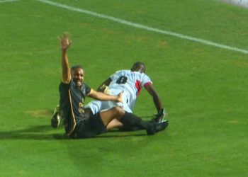 Iago Santana se lesionou em uma disputa de bola na ponta direita aos 37 minutos do primeiro-tempo. foto - reprodução youtube MFC TV