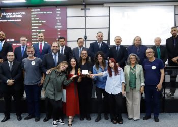 CÂMARA HOMENAGEIA CIA DAS PEDRAS - FOTO - MARQUINHOS OLIVEIRA - CMM