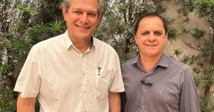 Na foto da assessoria de imprensa o prefeito eleito Silvio Barros e o futuro presidente da Maringá Previdência Edson Paliari