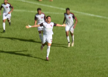 MARCOS UBERABA FEZ O GOL QUE GARANTIU O EMPATE E O TÍTULO DA TERCEIRONA AO BATEL DE GUARAPUAVA