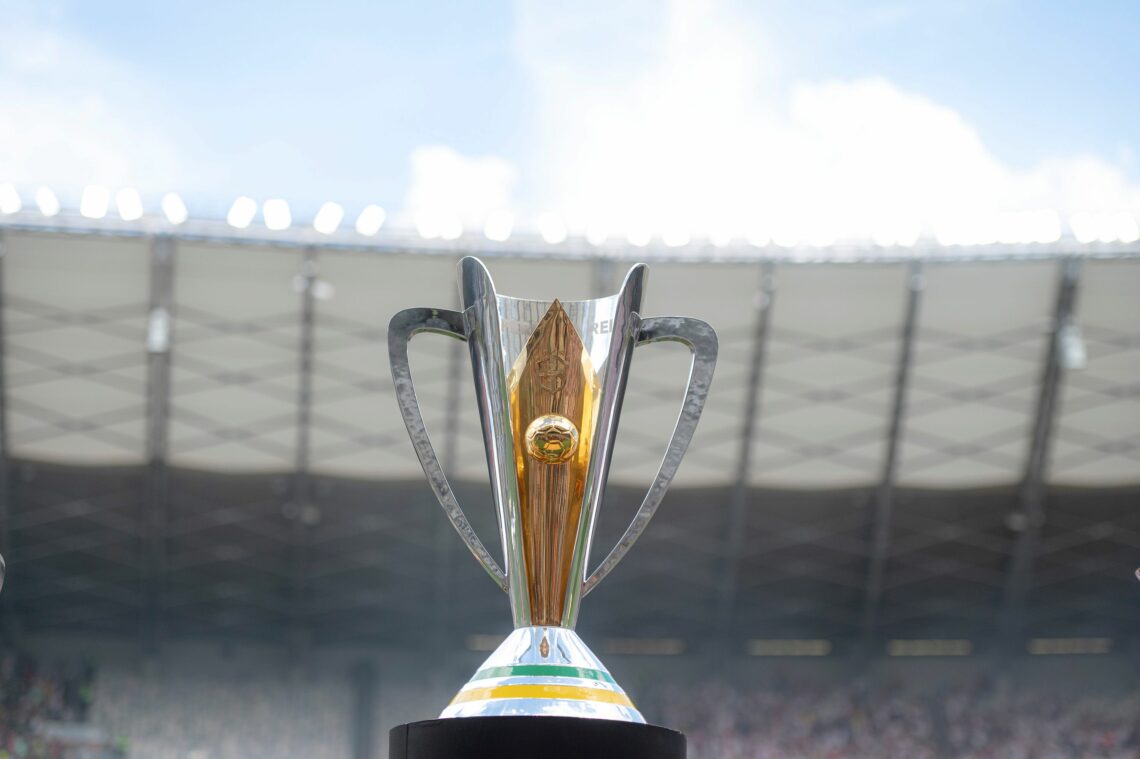 Taça da Supercopa Rei será disputada por Botafogo e Flamengo, no estádio Mangueirão, em Belém
Créditos: Staff Images / CBF