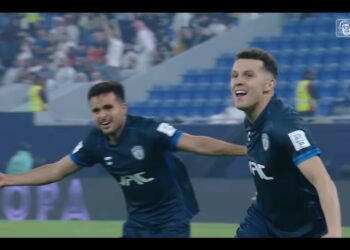 Na foto o jogador Idrissi, autor do primeiro gol, o mais bonito da partida. foto - reprodução CAZÉ TV