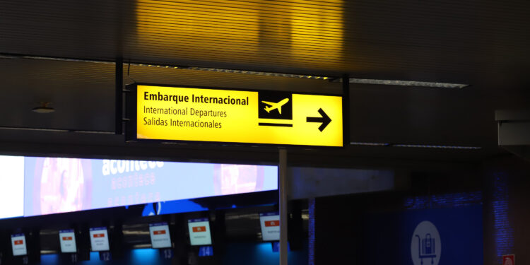 Movimentação no Aeroporto Internacional de Curitiba - Afonso Pena em São José dos Pinhais. Foto: Geraldo Bubniak/AEN