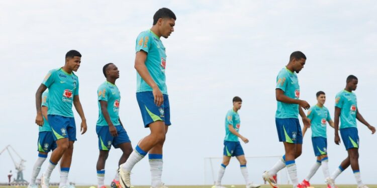 Seleção Sub-20 foi a campo em Puerto Cabello, após vitória sobre a Bolívia, pela segunda rodada do Sul-Americano Sub-20
Créditos: Rafael Ribeiro/CBF