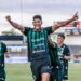 Na foto de Fernando Teramatsu, o volante Zé Vitor comemora o primeiro gol do Maringá na estréia no Paranaense