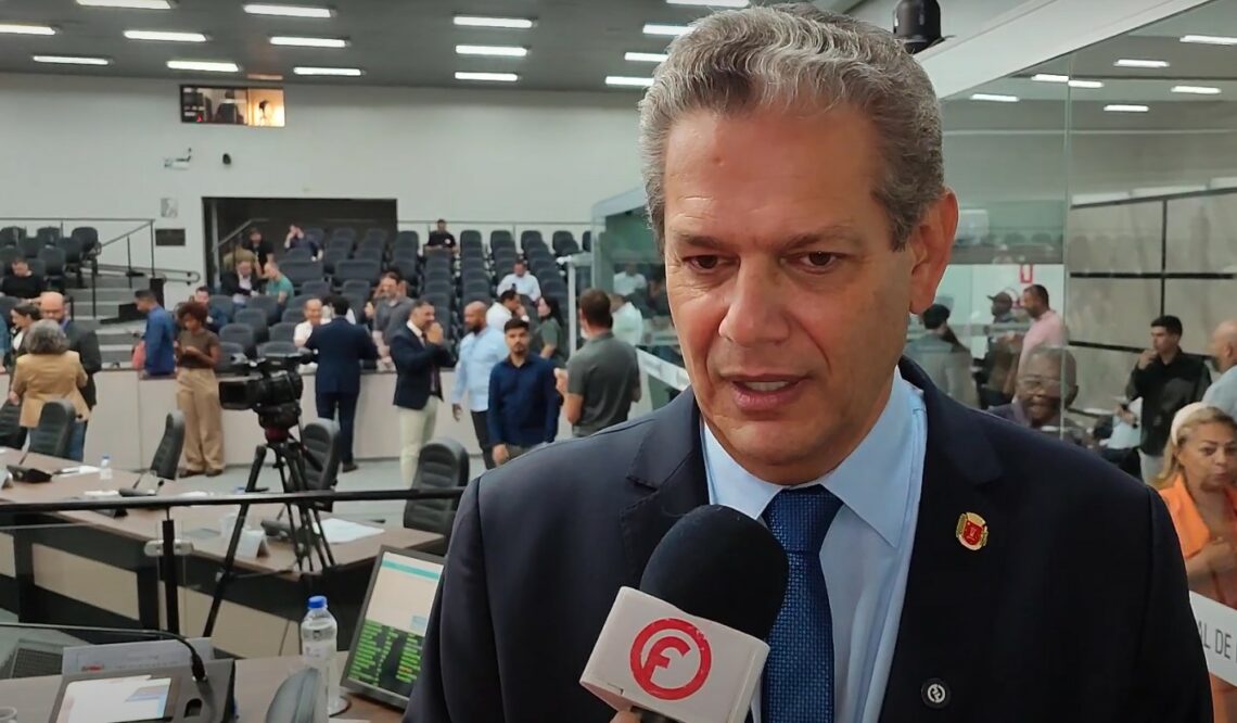 "Relacionamento com o Legislativo tem que ocorrer de forma harmônica e produtiva", disse o prefeito Silvio Barros (PP) em seu discurso durante a sessão de abertura do ano Legislativo. FOTO - OFATOMARINGA.COM