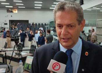 "Relacionamento com o Legislativo tem que ocorrer de forma harmônica e produtiva", disse o prefeito Silvio Barros (PP) em seu discurso durante a sessão de abertura do ano Legislativo. FOTO - OFATOMARINGA.COM